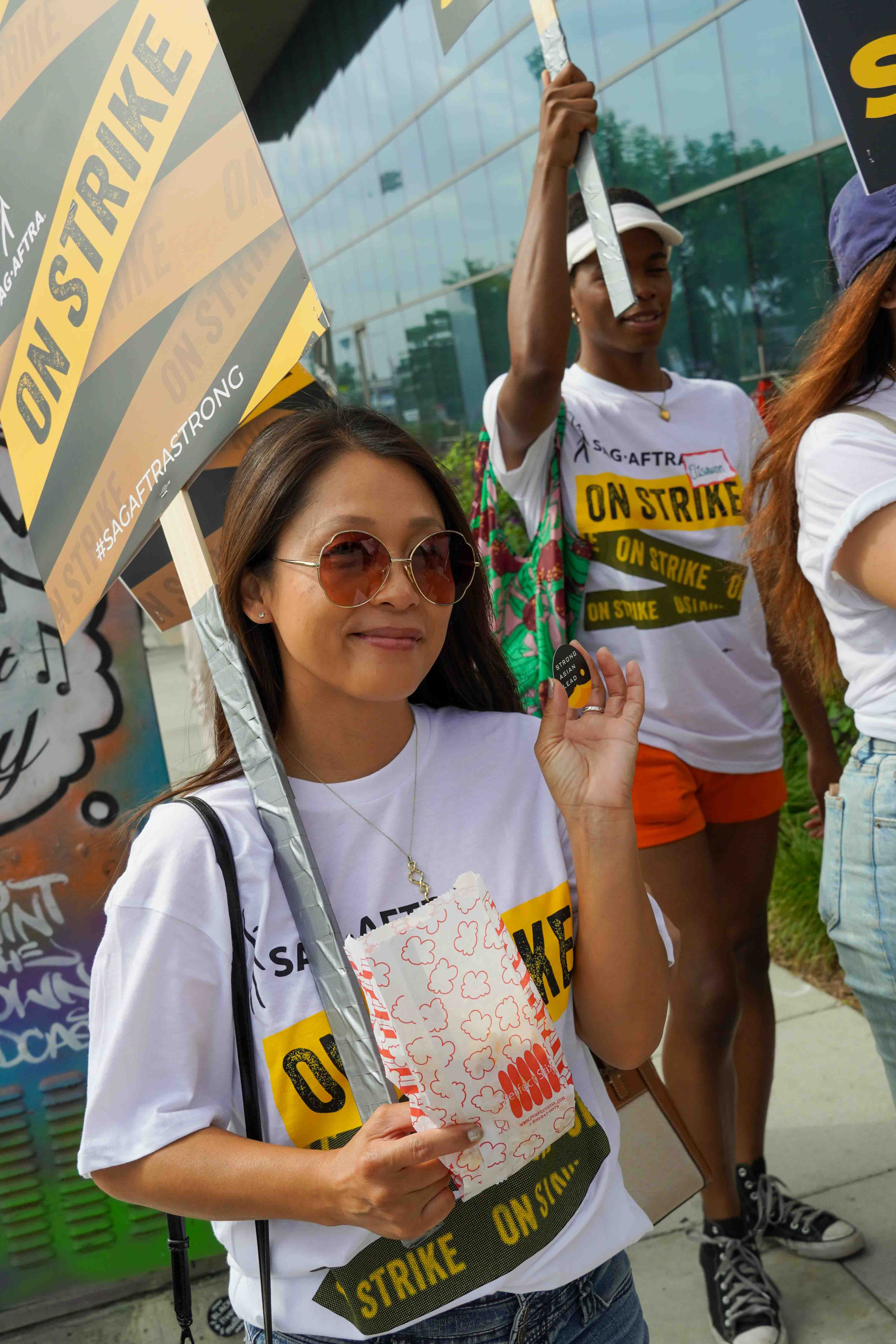SAL Picket Party photo